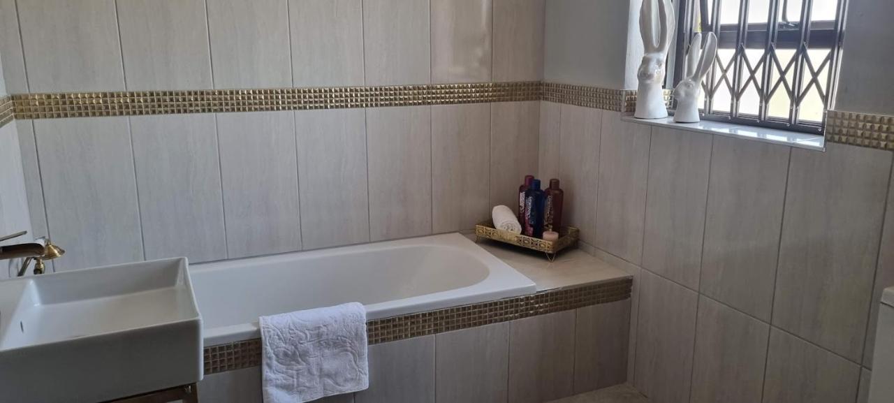 The Throne Appartement Johannesburg Buitenkant foto