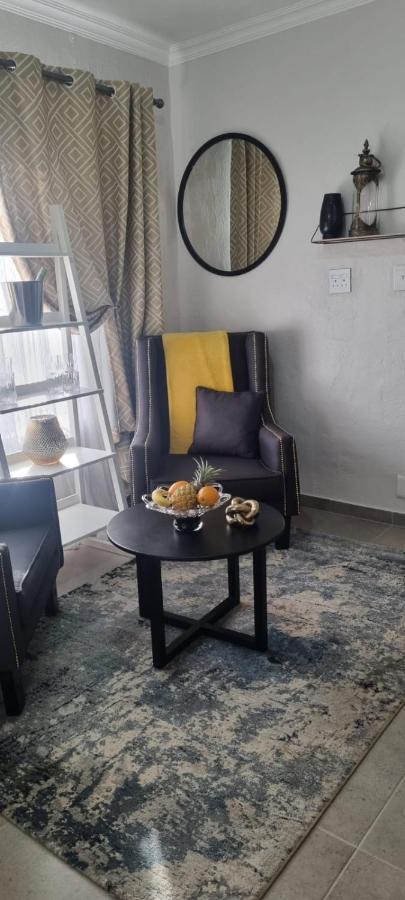 The Throne Appartement Johannesburg Buitenkant foto